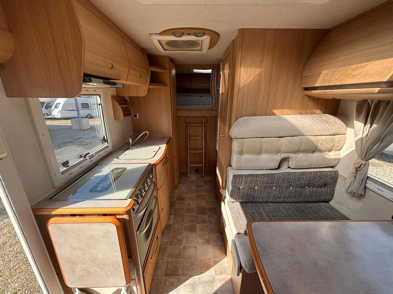 Kentucky Estro 4 G camper