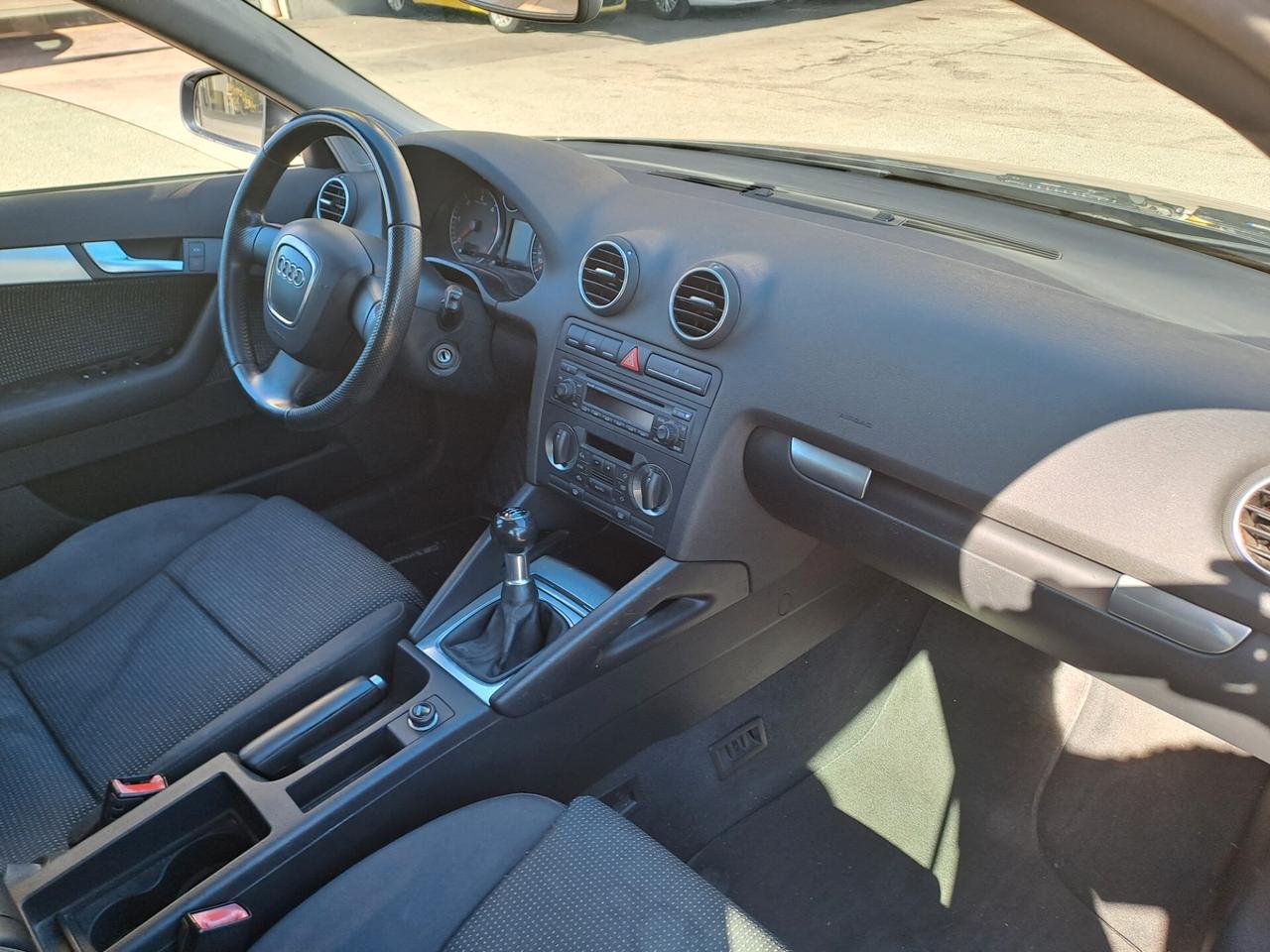 Audi A3 SPB 2.0 16V TDI Ambiente
