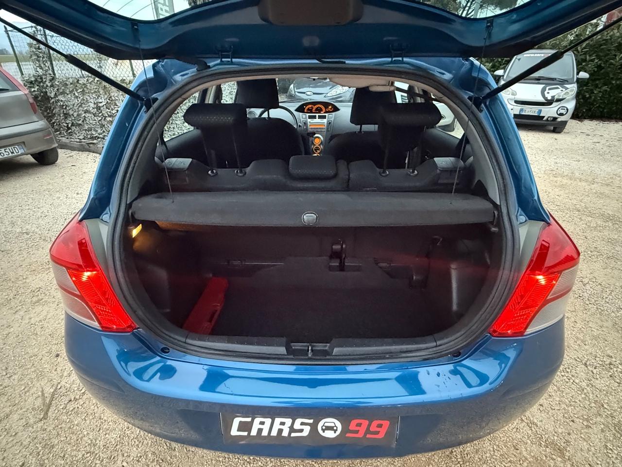 Toyota Yaris 1.3 5 porte Sol