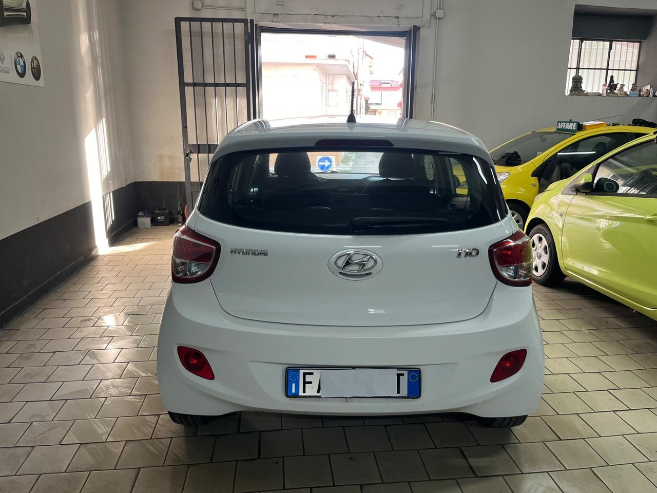 Hyundai i10 1.0 full optional