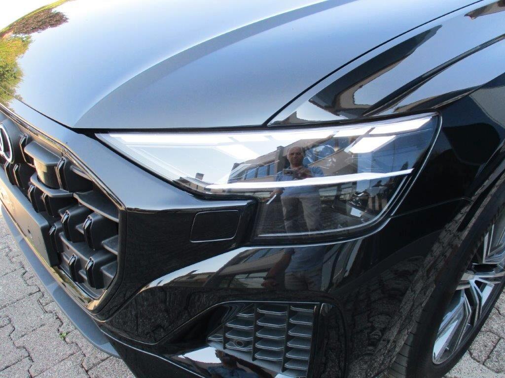 Audi Q8 SUV 45 TDI quattro tiptronic S line edition