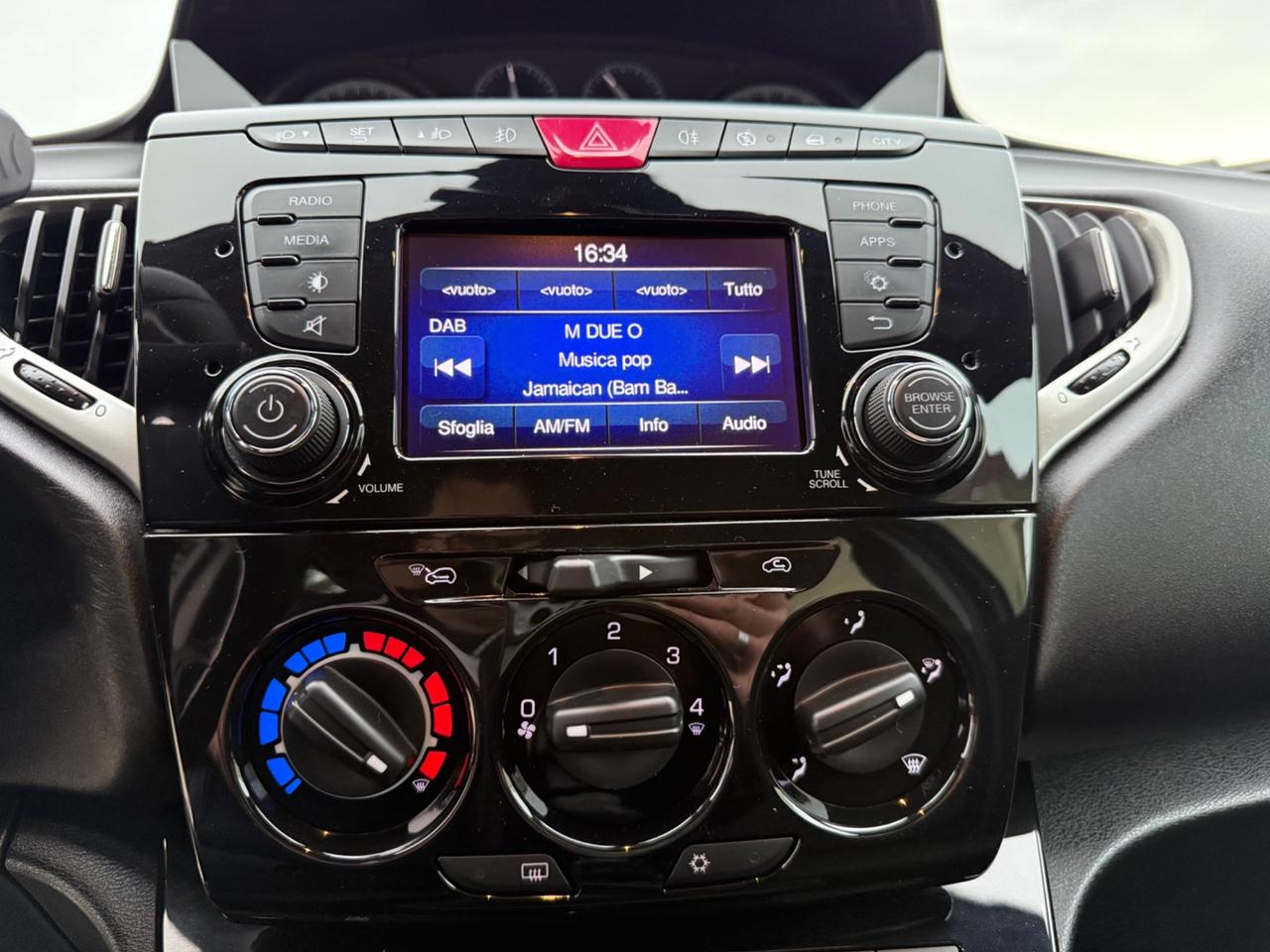 Lancia Ypsilon 1.0 FireFly 5 porte S&S Hybrid Ecochic Gold