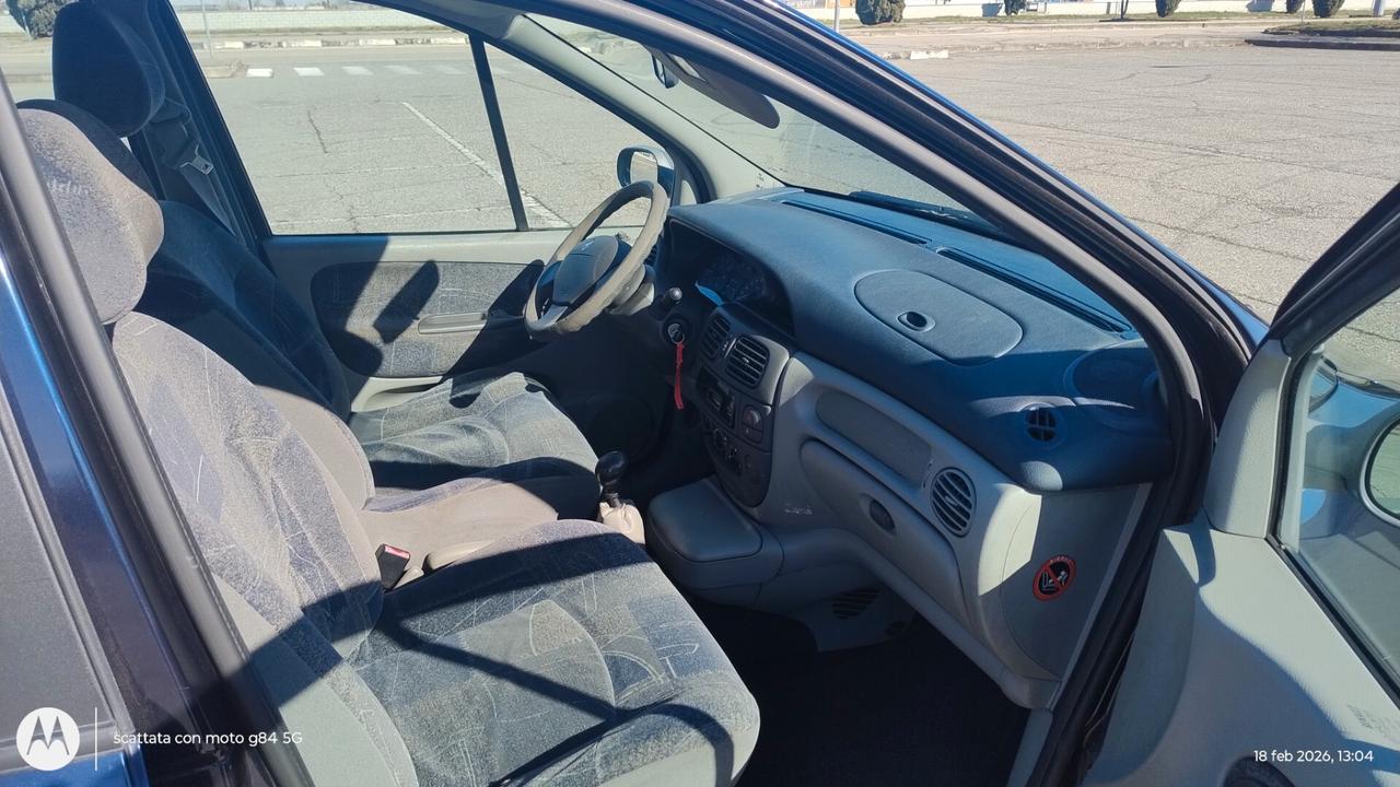Renault Megane Scénic 1.6 16V RXE