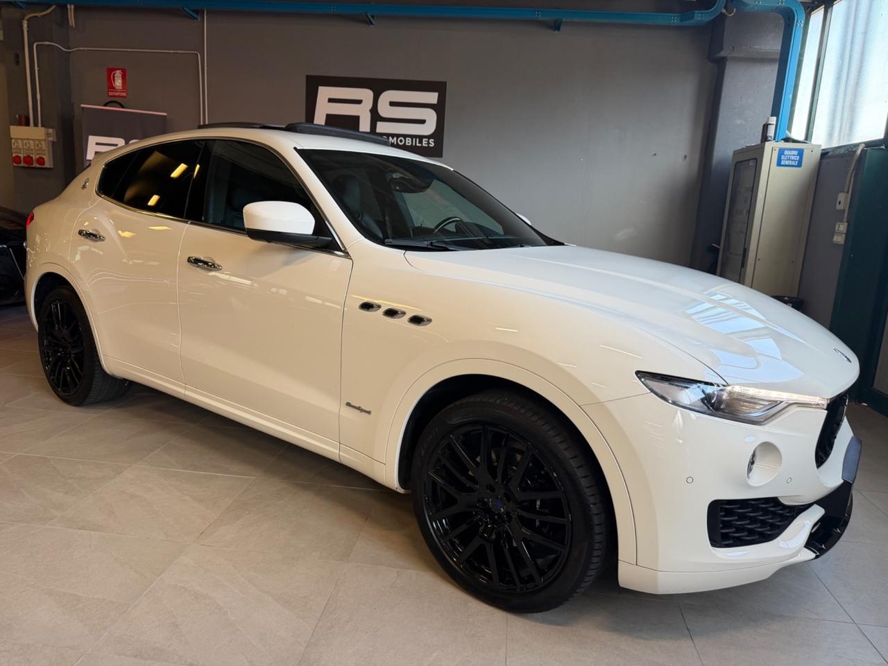 Maserati LEVANTE V6 AWD GRANDSPORT TETTO PELLE