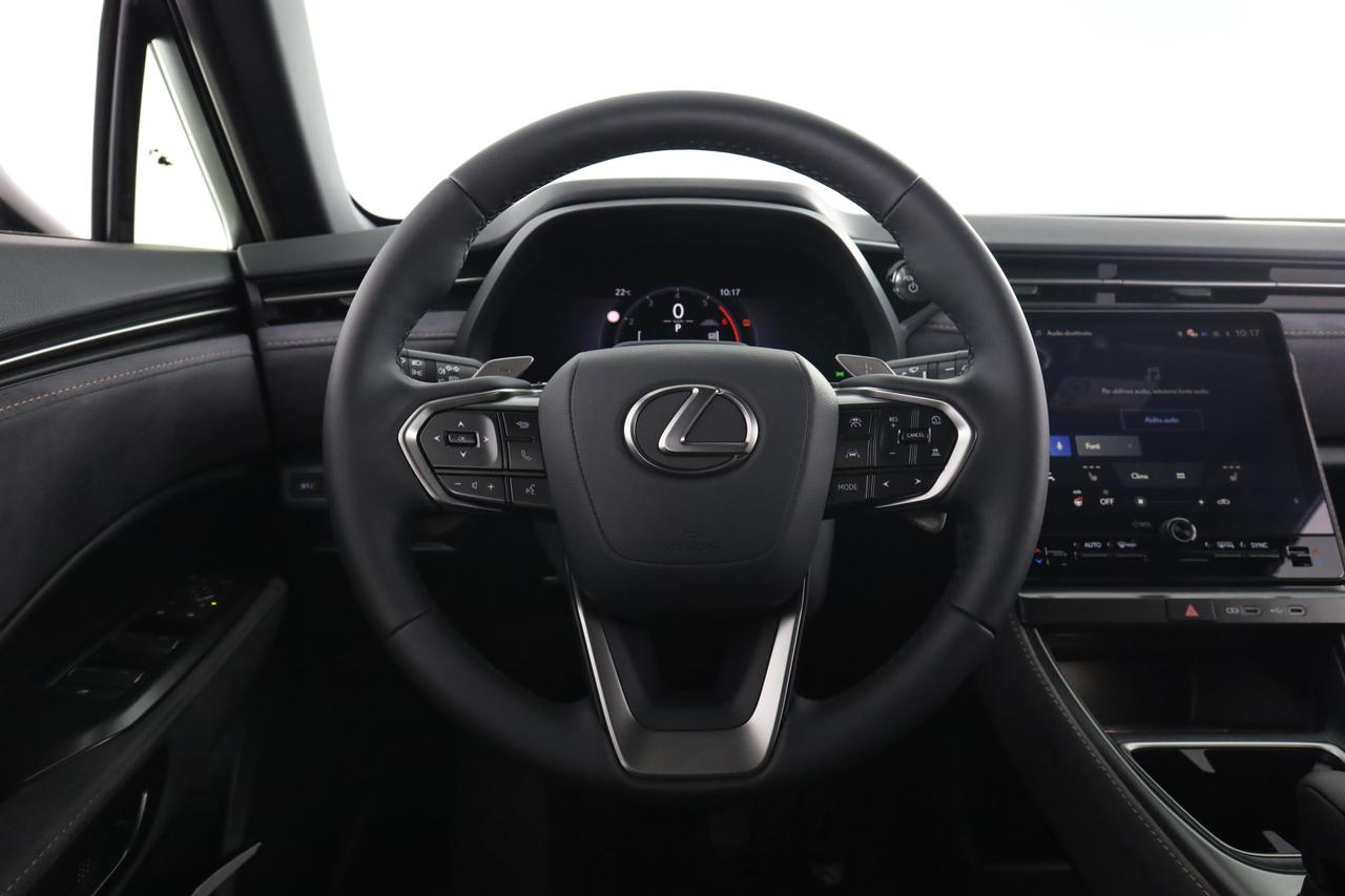 LEXUS LBX Hybrid Cool