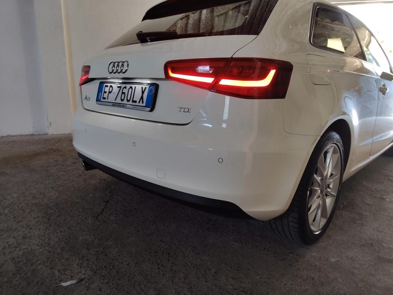 Audi A3 1.6 TDI 105 CV CR Ambition