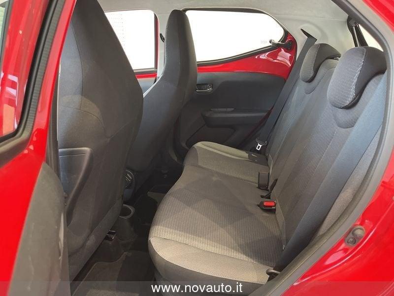Toyota Aygo Aygo Connect 1.0 VVT-i 72 CV 5 porte x-play