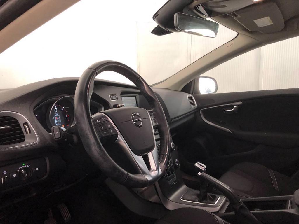 Volvo V40 2.0 D2 R-Design