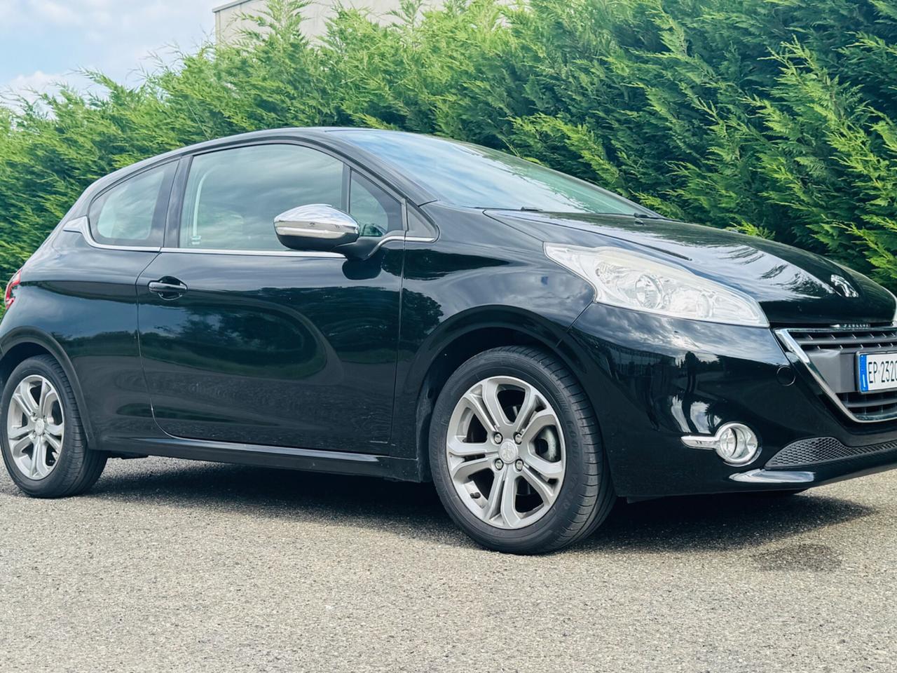Peugeot 208 1.2 VTi 82 CV Splendide Condizioni