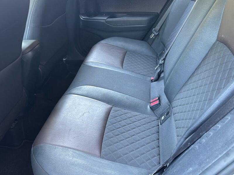 Toyota C-HR 1.8 L Petrol Hybrid Lounge