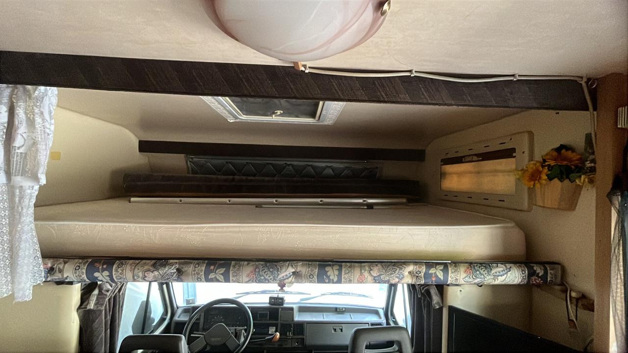 CAMPER MANSARDATO FIAT DUCATO - ADRIA - OMOLOGATO 6 POSTI - 2.5D - 1989