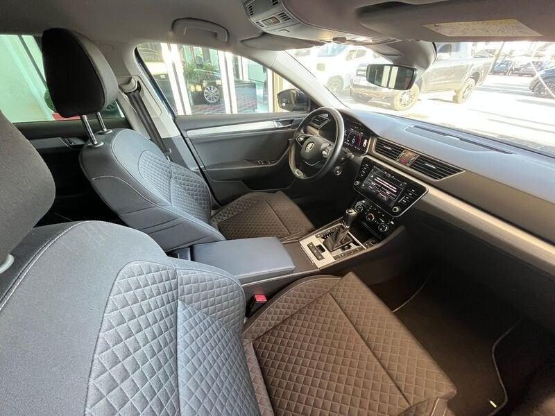 Škoda Superb Wagon 2.0 TDI EVO Executive 200 CV DSG
