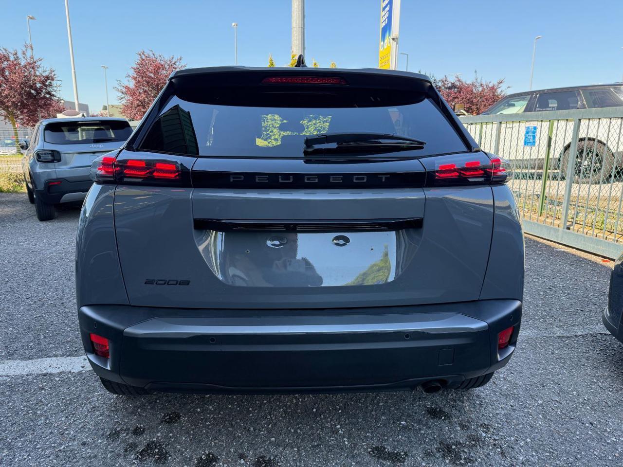 PEUGEOT 2008 PureTech 100 S&S Allure