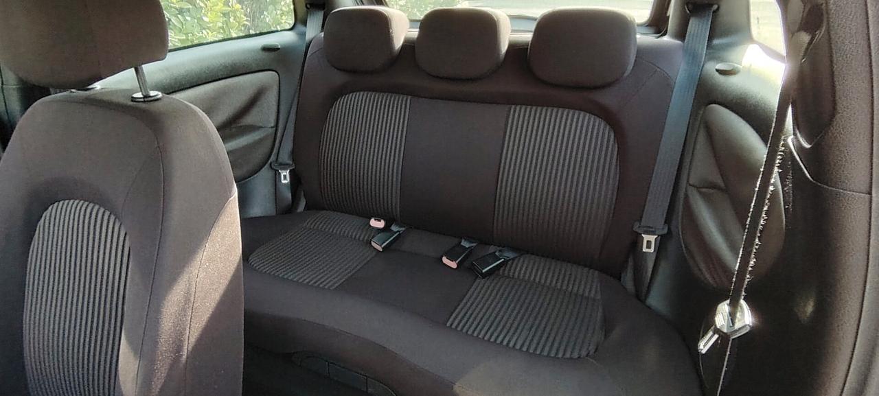 Lancia Ypsilon 1.3 MJT