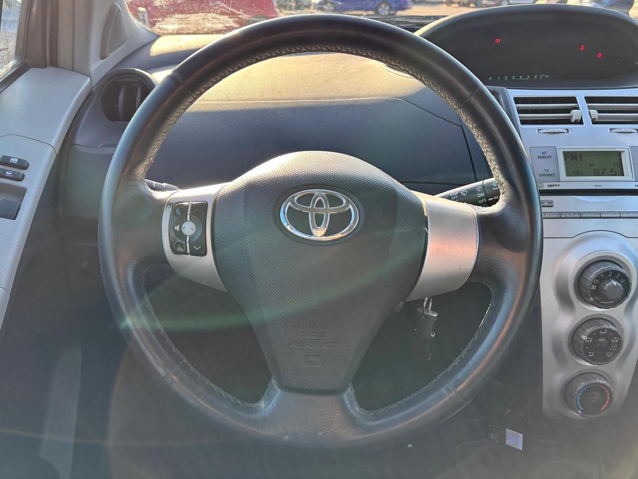 Toyota Yaris 1.4 D-4D 5P Automatica/ Unicoproprietario