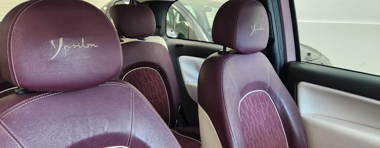 Lancia Ypsilon 1.3 MJT 75 CV Elle