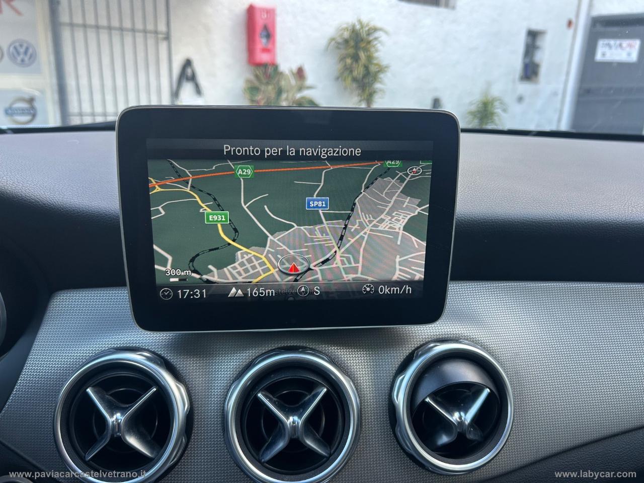 MERCEDES-BENZ GLA 220 d Automatic 4Matic Premium