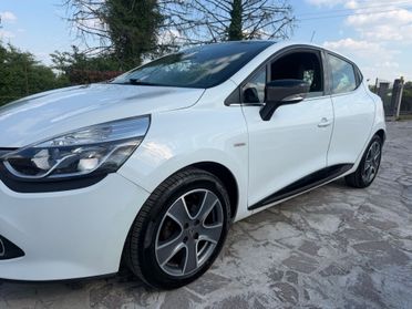 Renault Clio 1.5 dCi 8V 75CV 5 porte Costume National neopatentati