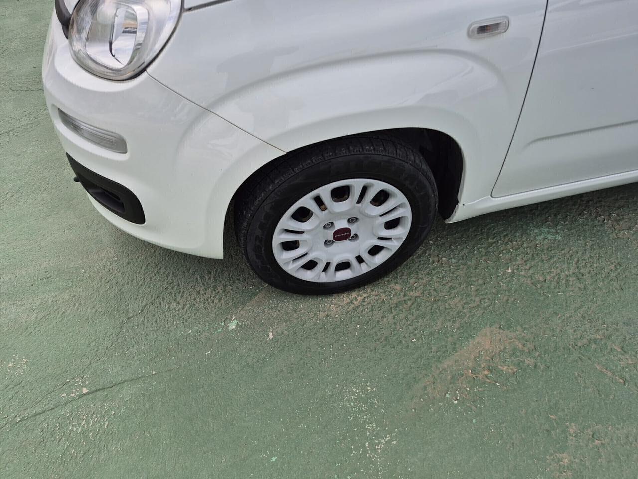 Fiat Panda 1.2 Easy 69cv 5 porte 4 cilindri