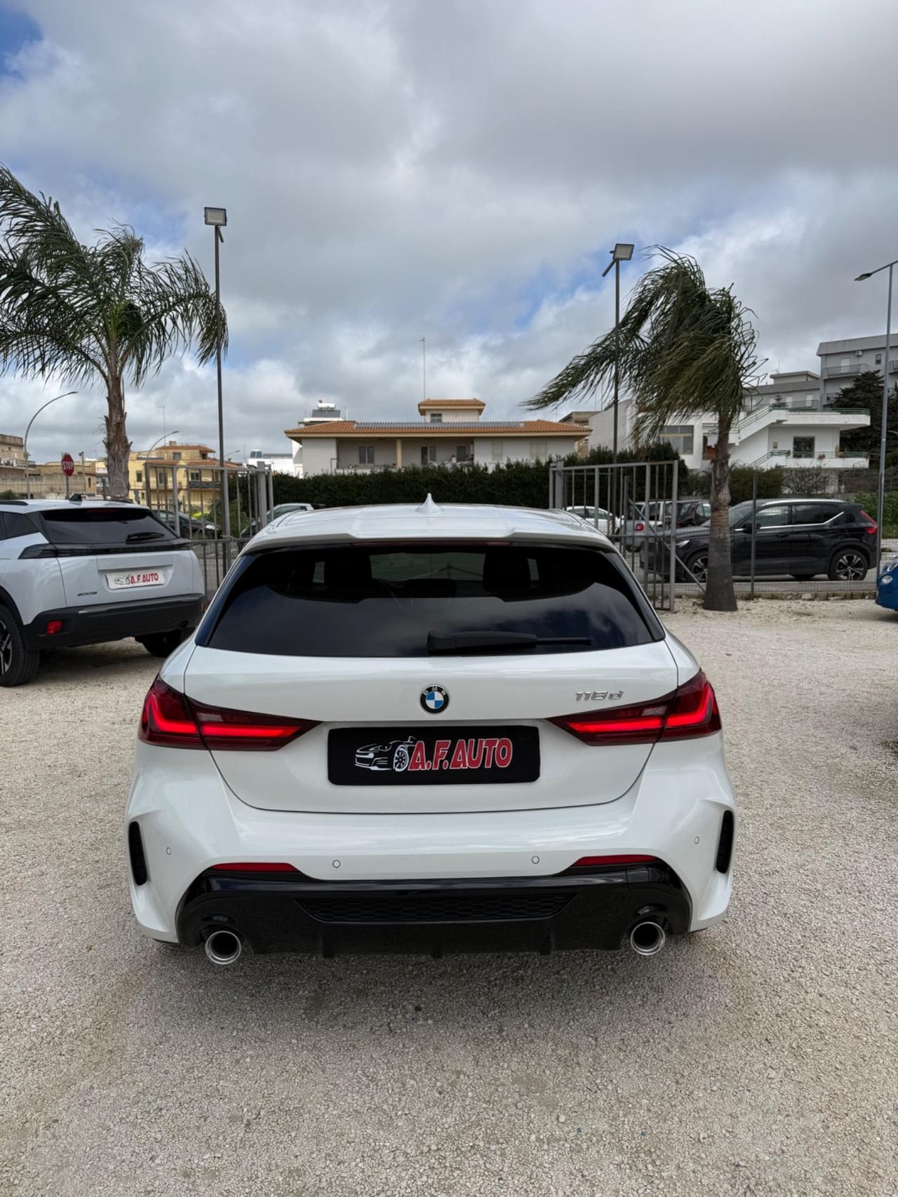 Bmw 118 118d 5p. Msport