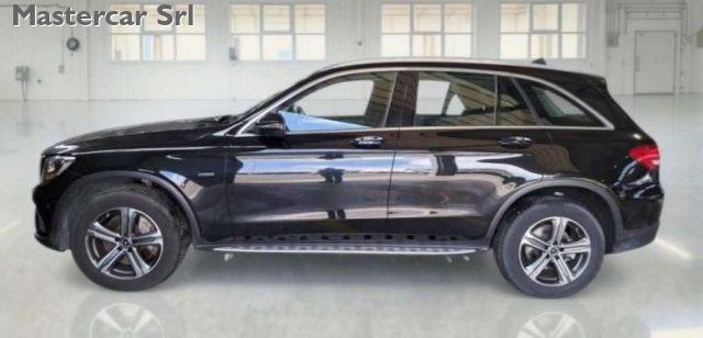 MERCEDES-BENZ GLC 350 GLC - X253 350e Business 4matic auto - FS812DK