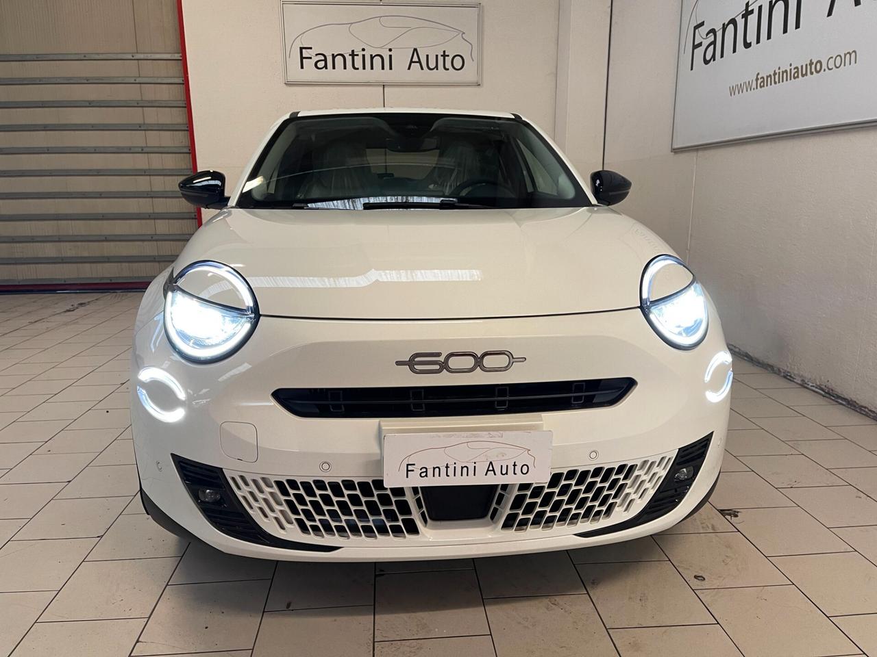 Fiat 600 hybrid La Prima 1.0 110cv auto-LEGGI SOTTO