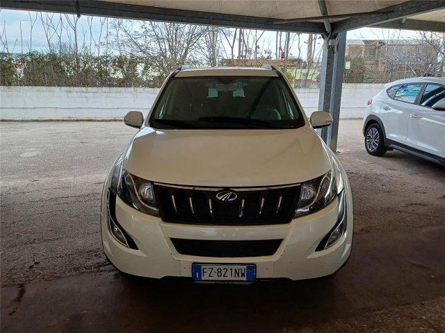 MAHINDRA XUV500 XUV500 2.2 16V FWD W6