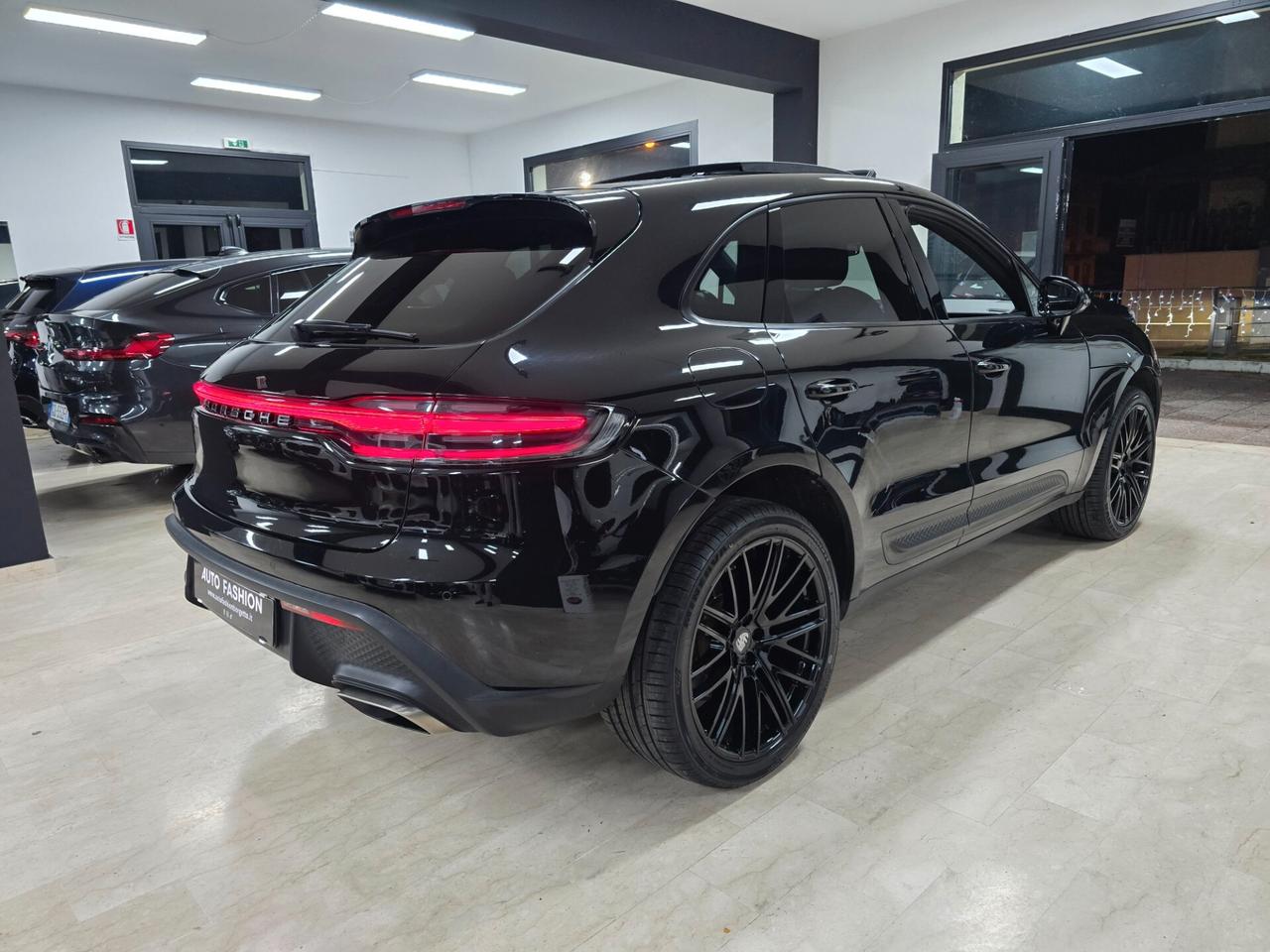Porsche Macan 2.0 (Tetto)