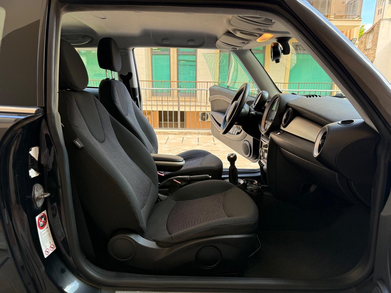 Mini 1.6 16V Cooper D
