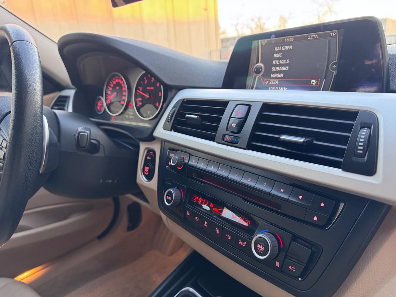 Bmw 320 320d xDrive Touring