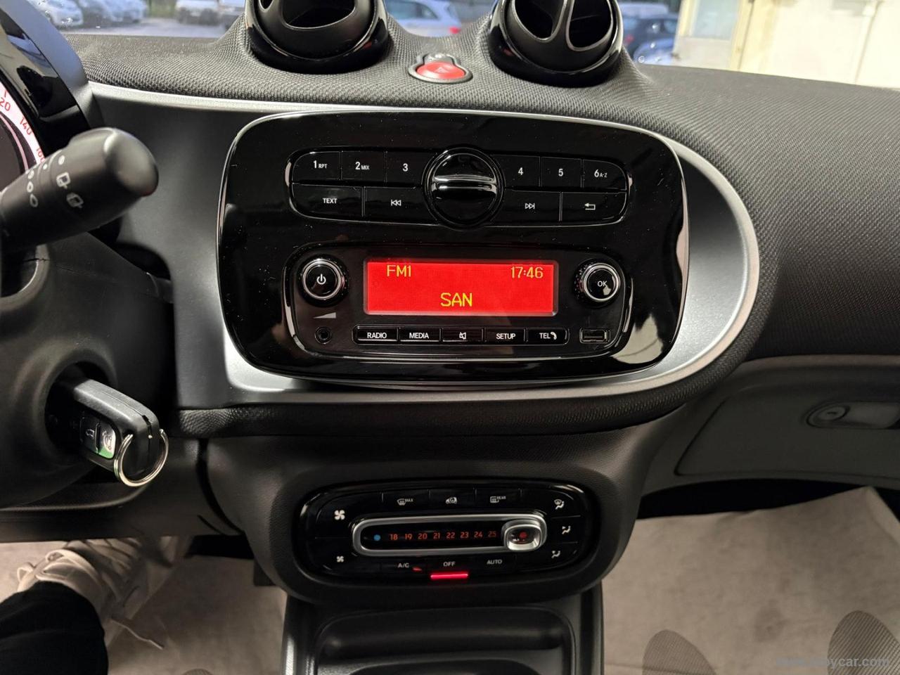 SMART forfour 70 1.0 twinamic Passion AUTOMATICA