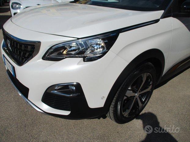 Peugeot 3008 NAVI/PDC/CAMERA/LED/CROMO