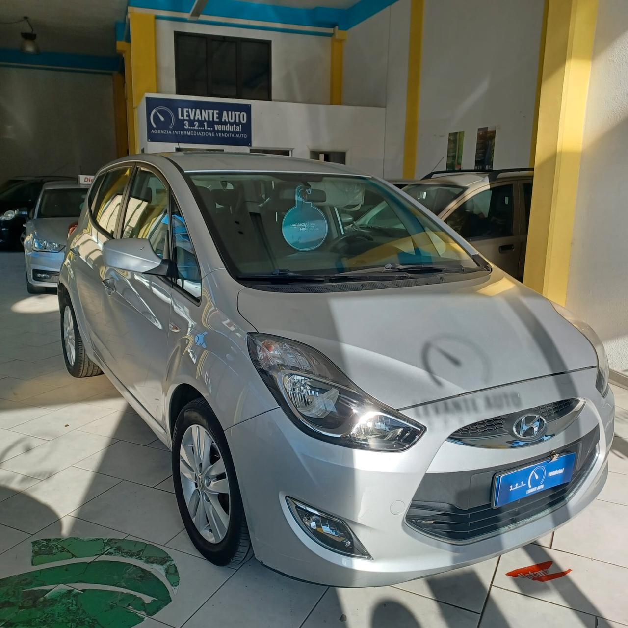 SEMBRA NUOVA 133.188 KM HYUNDAI IX20 1.4 TDI