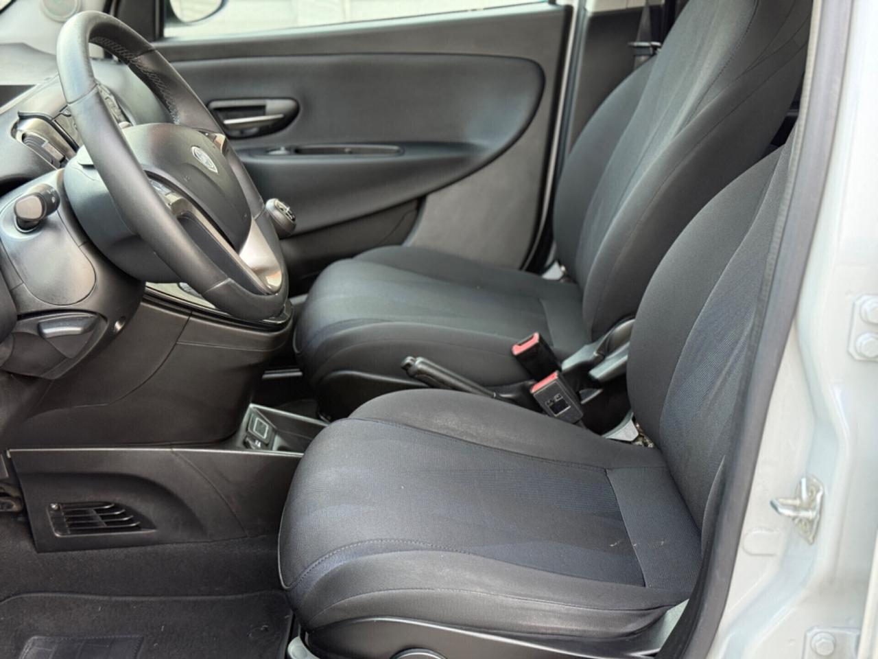 Lancia Ypsilon 1.2 Platinum ecochic Gpl 69cv my18