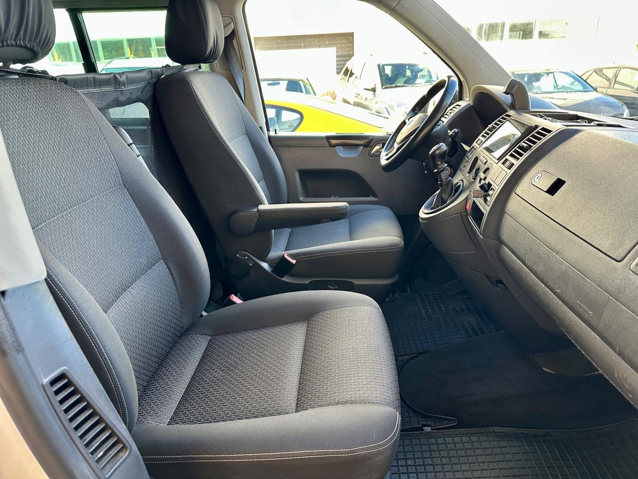 Volkswagen Multivan 2.5 TDI/174CV Highline