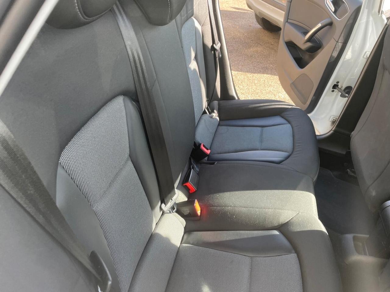 Audi A1 1.6 TDI S tronic Attraction NEOPATENTATI