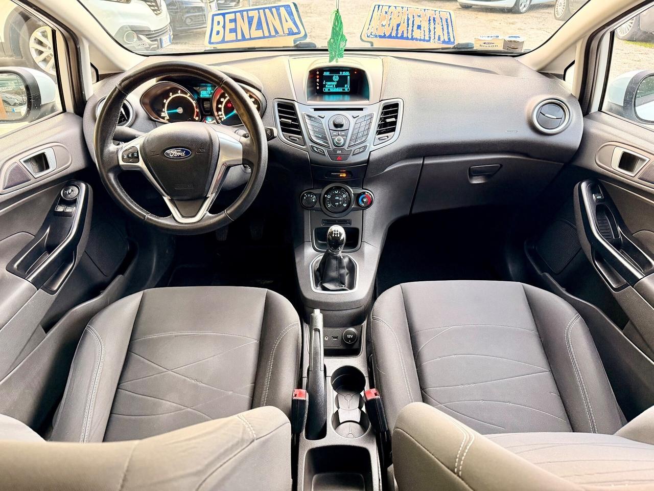 Ford Fiesta 1.2 44kw Titanium OK NEOPATENTATI UNIP