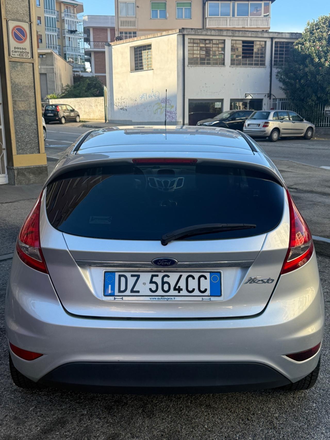 Ford Fiesta 1.4 5 porte Bz.- GPL Titanium