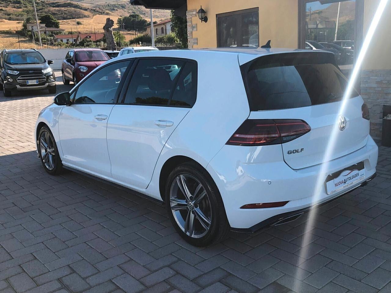 Volkswagen Golf 1.6 TDI 115 CV DSG r-line Sport 2018