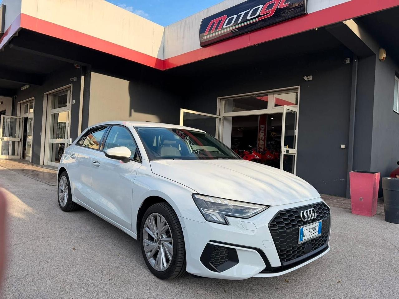 Audi A3 SPB 30 TDI Business