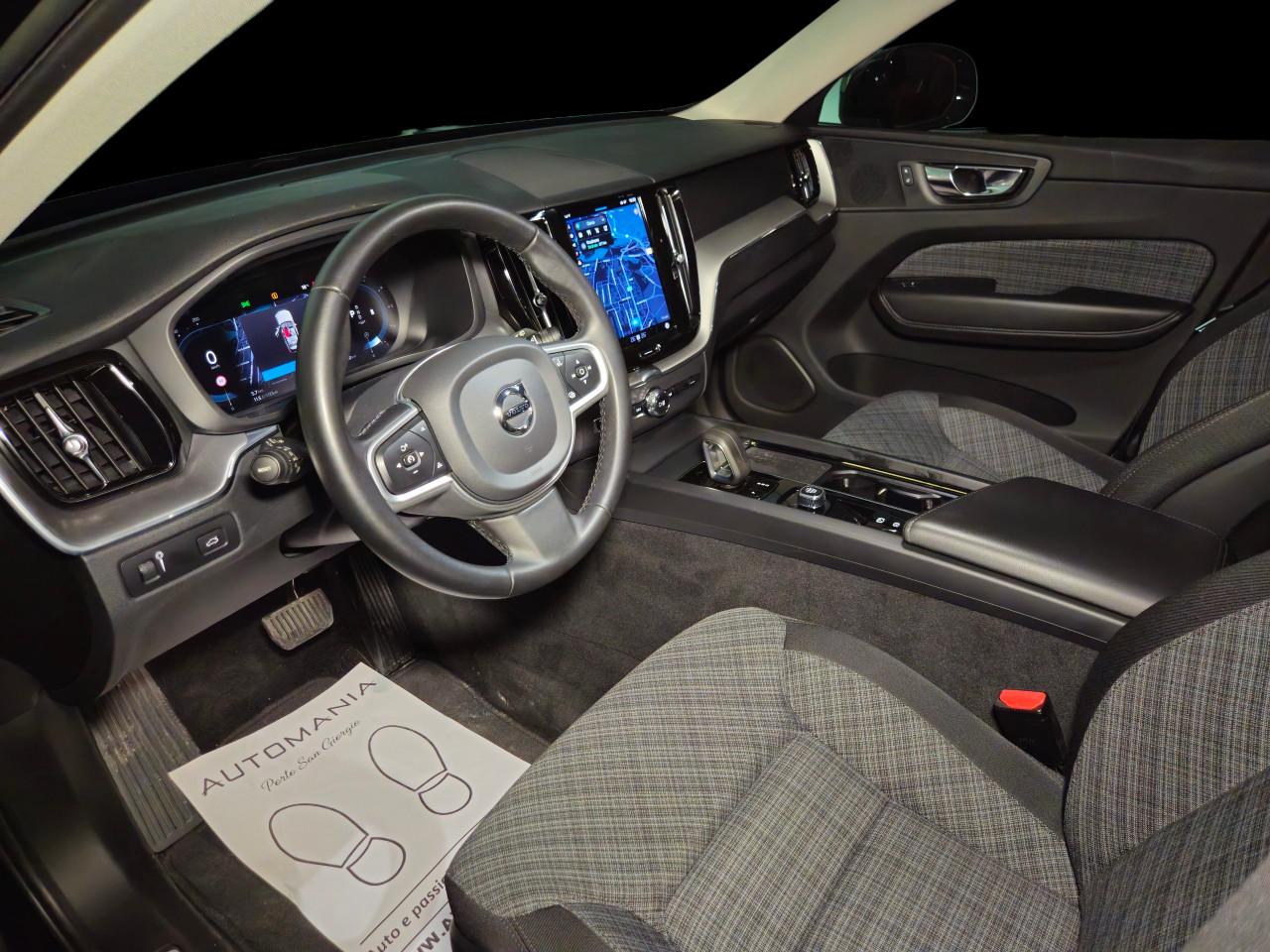 Volvo XC60 2.0 b4 Core auto