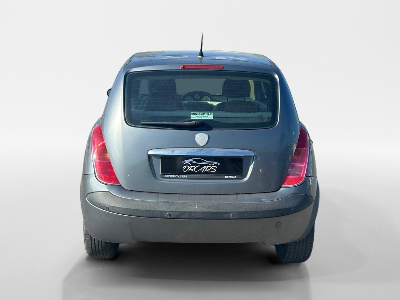 Lancia Ypsilon 1.3 MJT 75 CV Platino