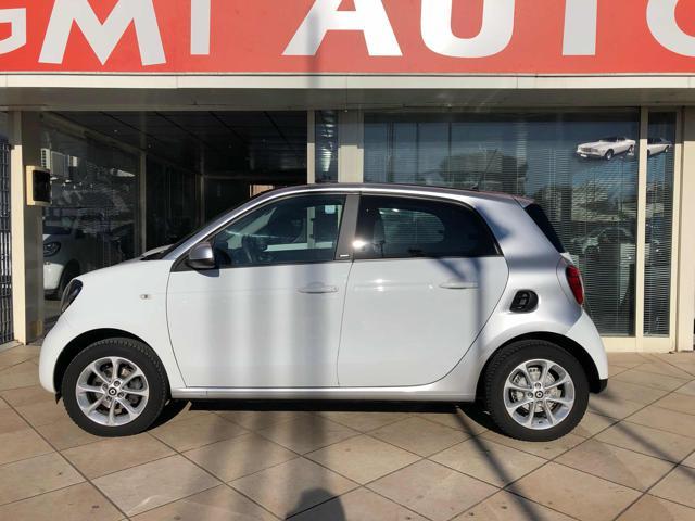 SMART ForFour 1.0 71CV TWINAMIC AUTOMATICA NEOPATENTATI GARANZIA