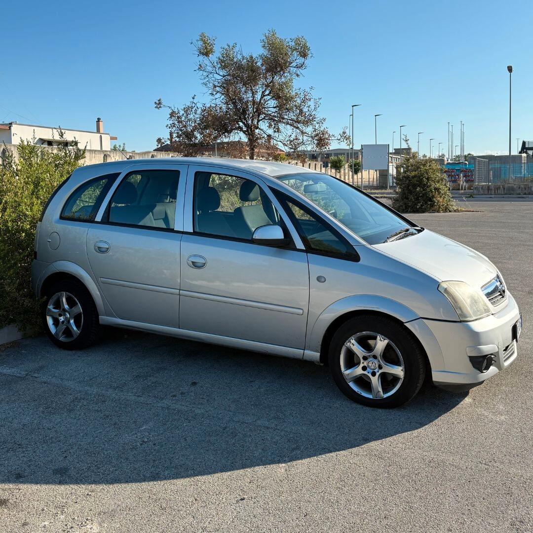 Opel Meriva 1.7 CDTI Cosmo