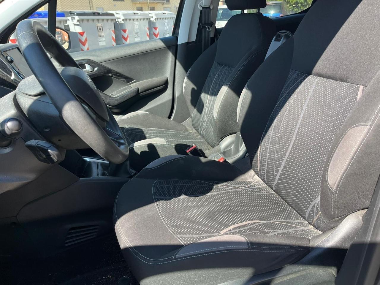 Peugeot 208 1.2 VTi 5p allure ( LEGGERE )