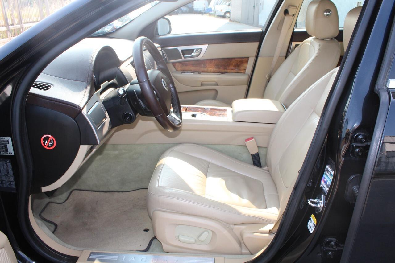 Jaguar XF 3.0 DS V6 Premium Luxury