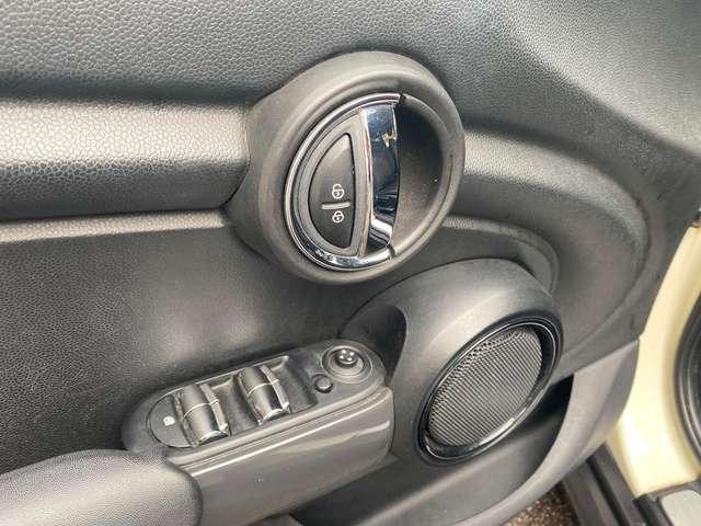 MINI One Mini IV F55-F56 2014 1.2 5p