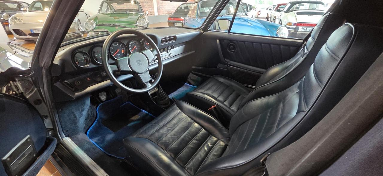 Porsche 911 Carrera 3.200 Cabriolet Asi Italia Book