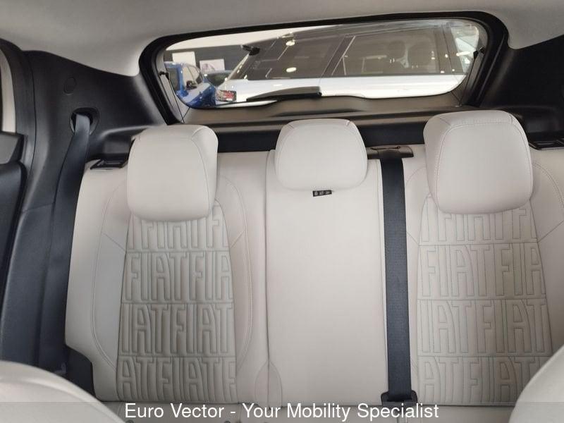 FIAT 600 1.2 Hybrid 110cv La Prima