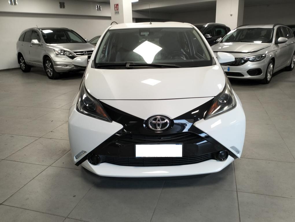 Toyota Aygo 5 Porte Aygo 5p 1.0 x-play my15 KM 74000!